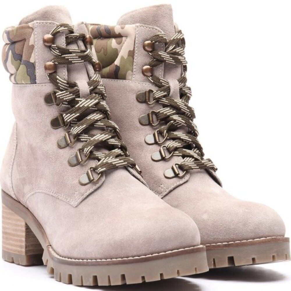 Women's Suede Boot‎ CREVO Combat Lug Sole Shoes Tan Camo Lace Up Size 6.5 $99